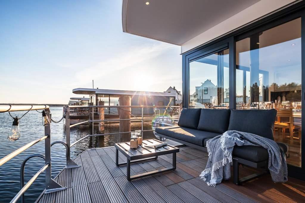 Floatinghouses Peenemuende Extérieur photo