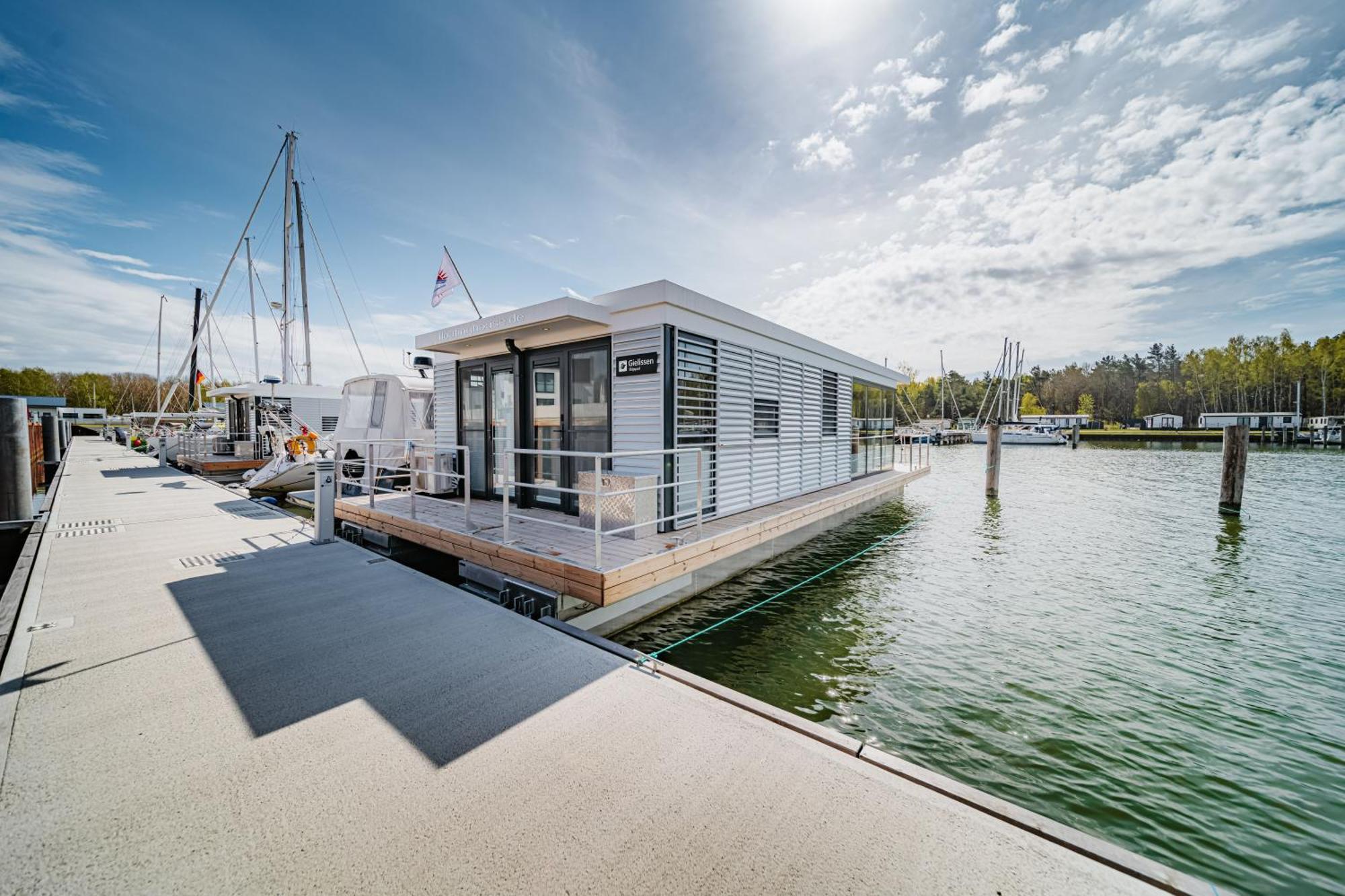Floatinghouses Peenemuende Extérieur photo