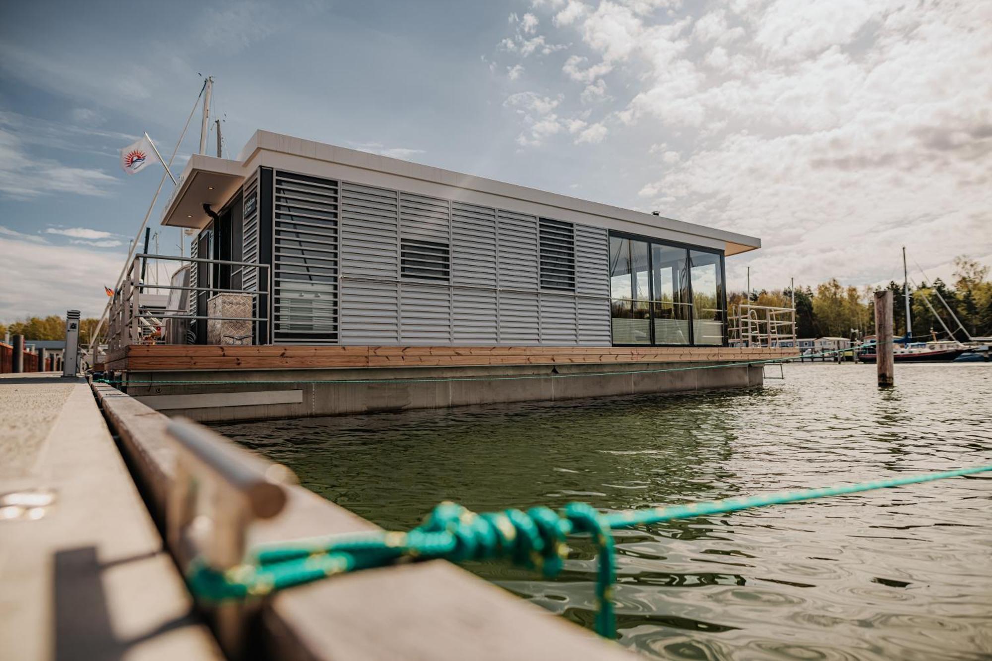 Floatinghouses Peenemuende Extérieur photo